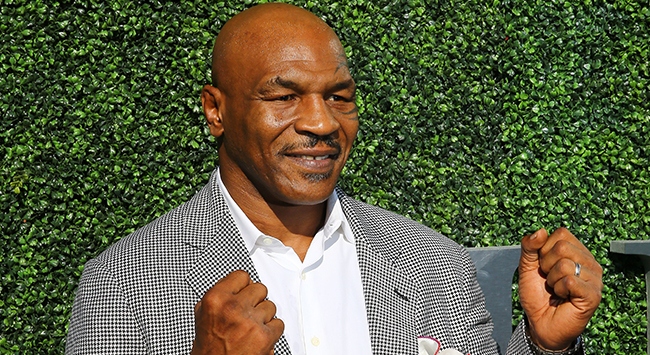 Mike Tyson ringe dönüyor